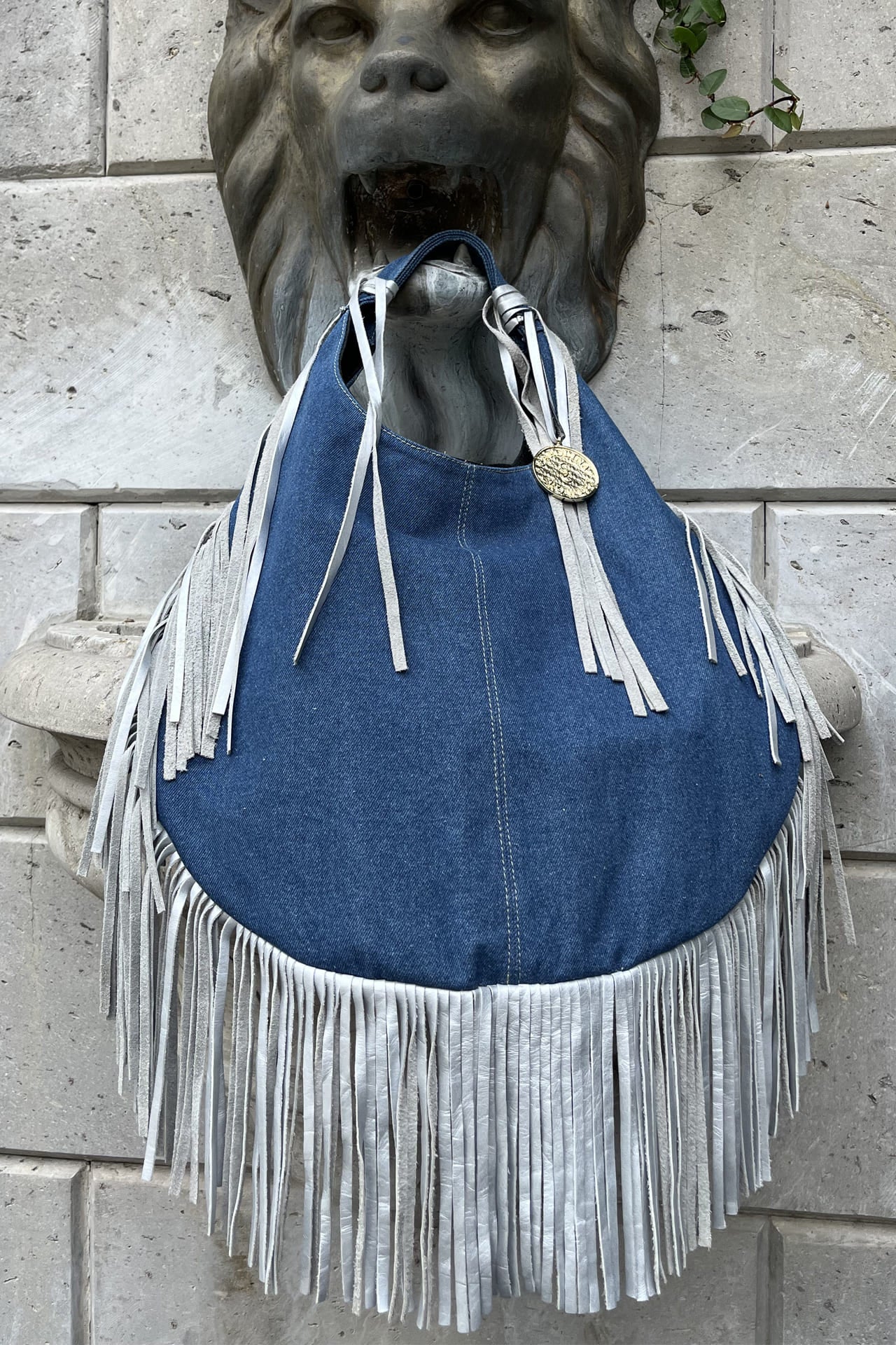 Hobo Bag Mezclilla - Oscura/Plata Barbas