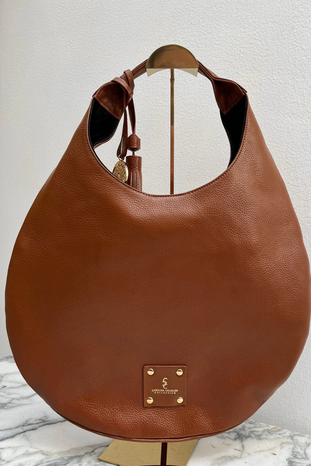 Hobo Bag Cincelada - Camel