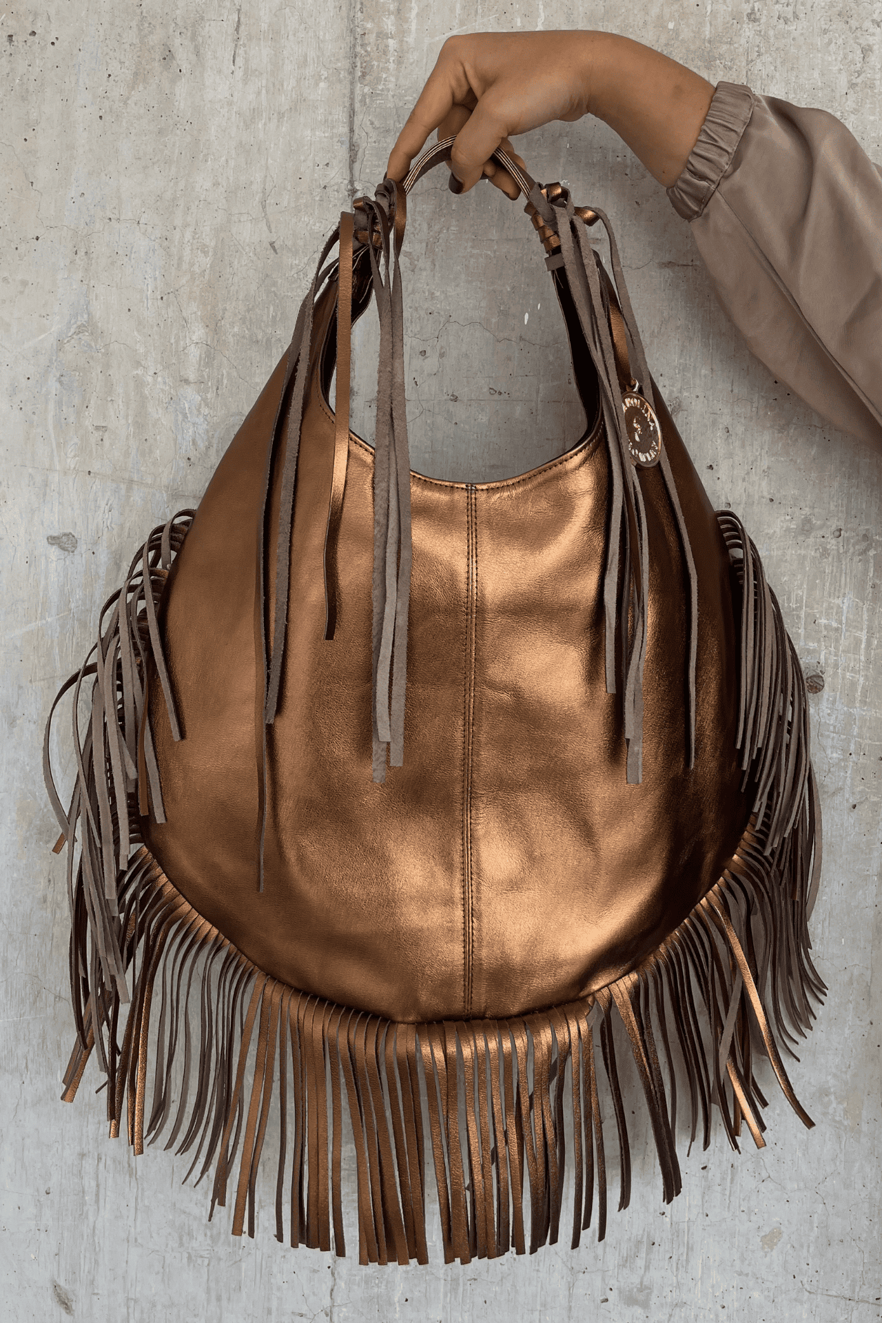 Hobo Bag Con Barbas - Cobre