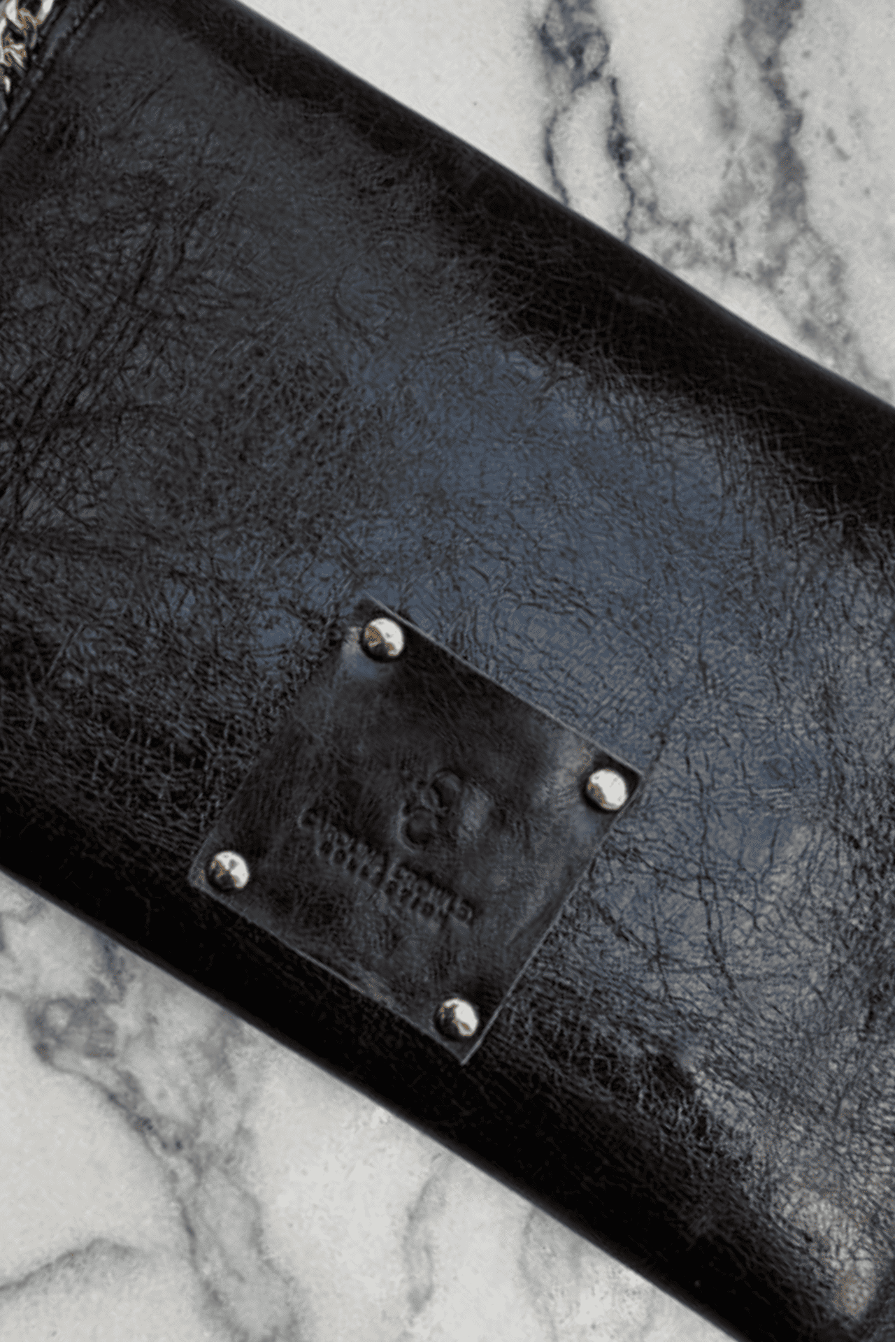 Icon Clutch Con Barbas - Moka Viejo