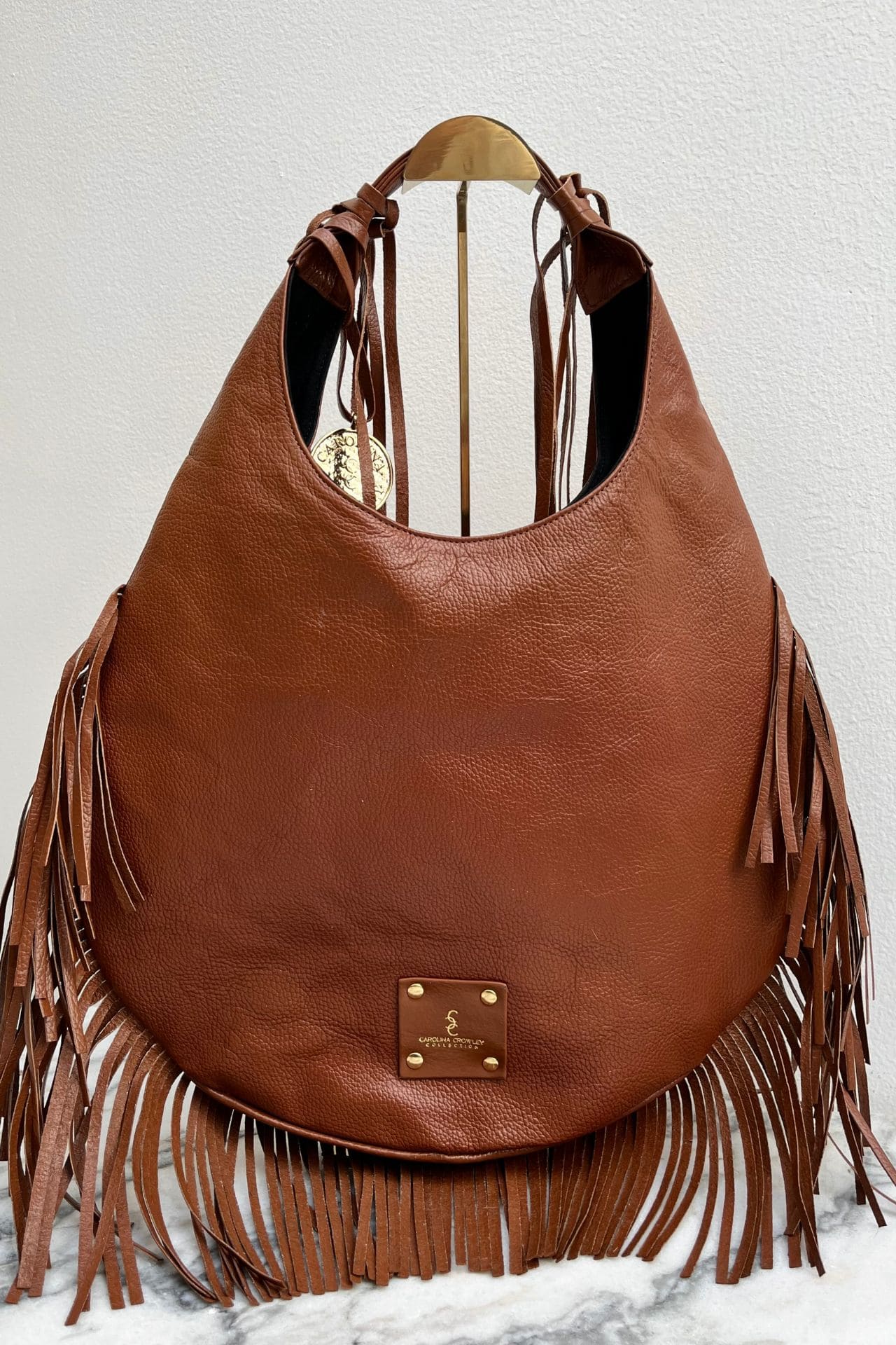 Hobo Bag Cincelada - Camel Barbas