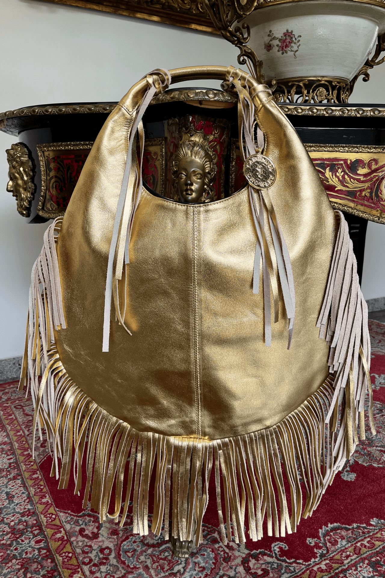 Hobo Bag Con Barbas - Oro
