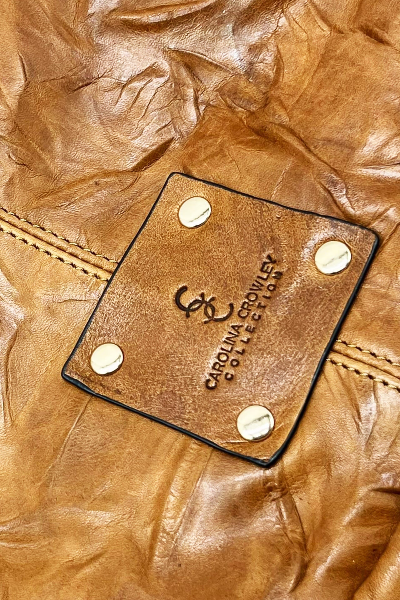 Hobo Bag Con Barbas - Camel