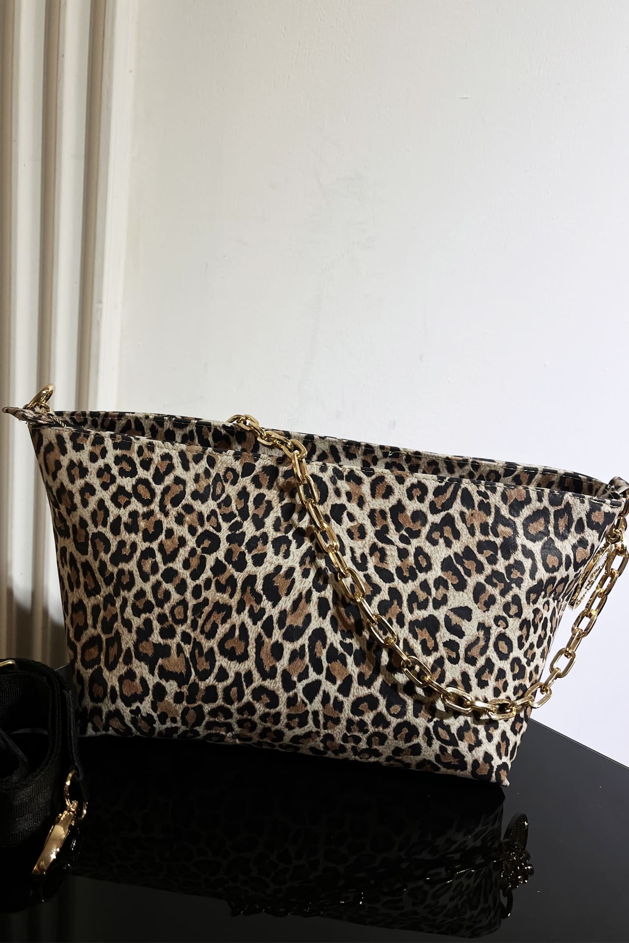 Urban Crossbody - Cheetah