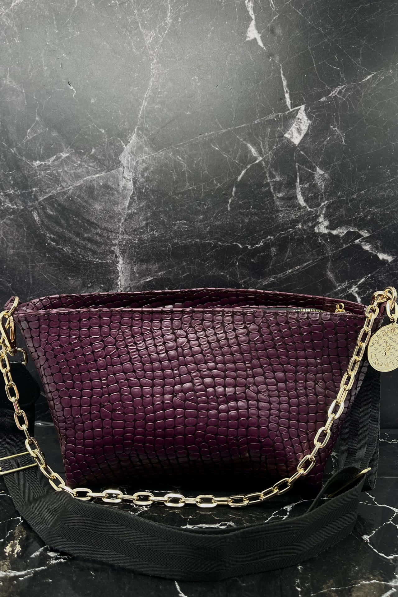 Urban Crossbody -Vino