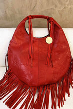 Cargar imagen en el visor de la galería, Hobo Bag Con Barbas - Rojo - Carolina Crowley Collection
