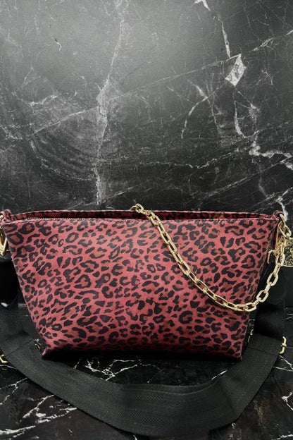 Urban Crossboy - Cheetah Rojo - Carolina Crowley Collection