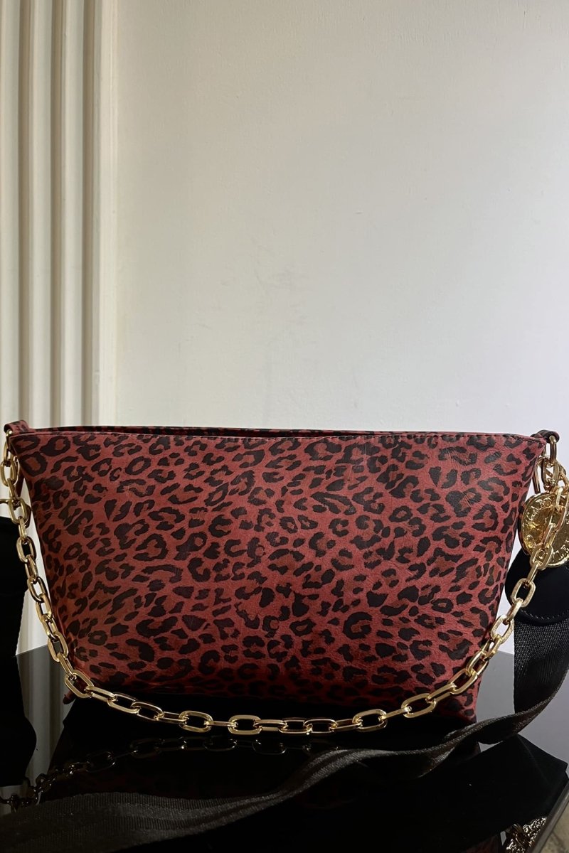 Urban Crossboy - Cheetah Rojo - Carolina Crowley Collection